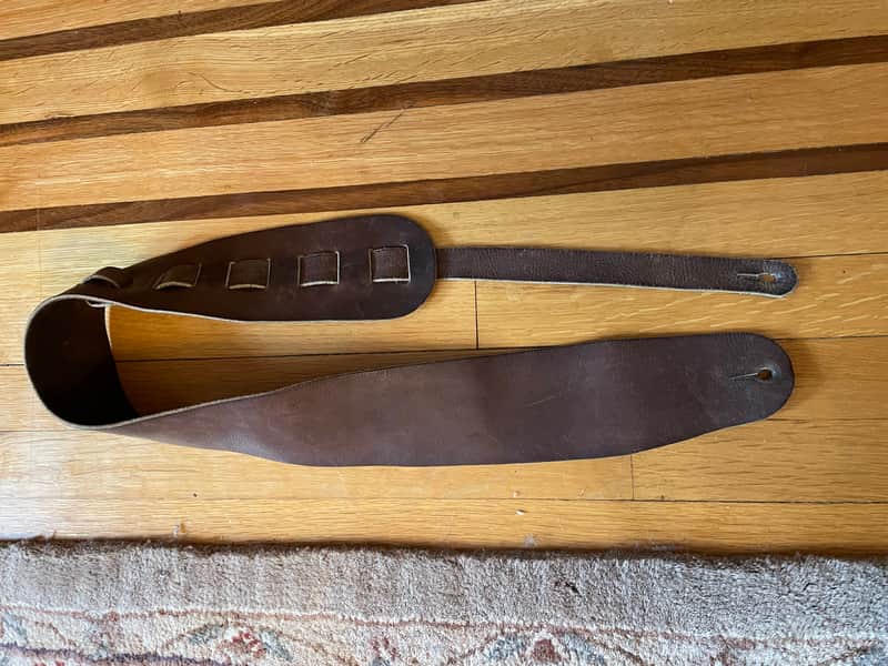 Unbranded strap
