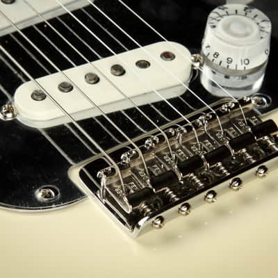 2022 - Fender Nile Rodgers Hitmaker Stratocaster - Olympic White #NR00443A image 16