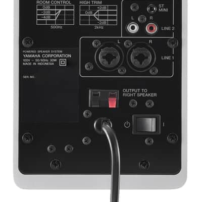 Yamaha HS3-YAM 3.5 Powered Studio Monitors - Pair - White image 3