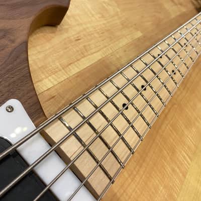 Rickenbacker  4003SW/5 5-String Bass Walnut image 12