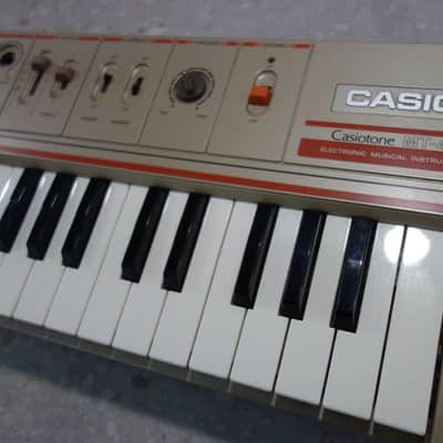 Casiotone MT-46 49-key synth (Japan/1983) + PSu