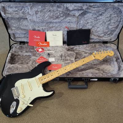 Fender American Professional II Stratocaster with Maple Fretboard 2020 - Present - Black image 1