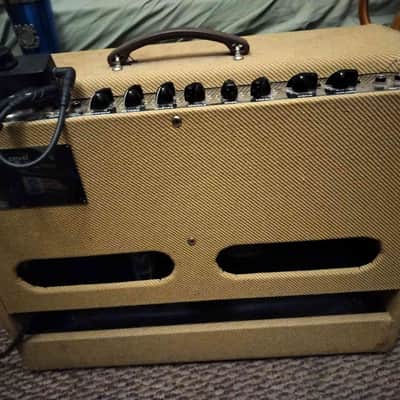 Fender Blues Deluxe Reissue 2-Channel 40-Watt 1x12" Guitar Combo Tweed + Little Black Box Attenuator image 3