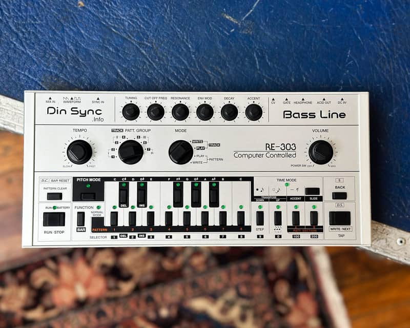 Din Sync RE-303 Bassline Replica | Reverb