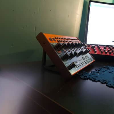 Behringer Grind / Crave / Edge 45° Desktop Synth Studio Wedge Stand image 7