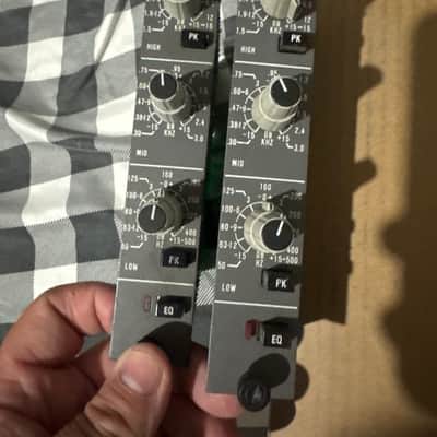 PAIR Quad Eight / Mitsubishi RARE VINTAGE CONSOLE EQS 83044 80s image 1