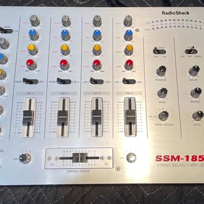 Radio Shack SSM-1850 4 Channel DJ Stereo Mixer w/ Echo - 2x Phono Inputs image 3