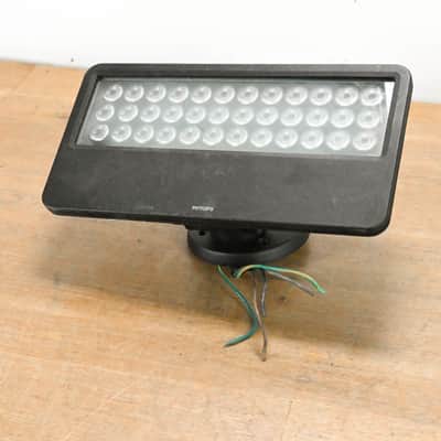 Philips iW Blast Powercore 21° Frosted Lens LED Fixture - Black CG011P4 image 1