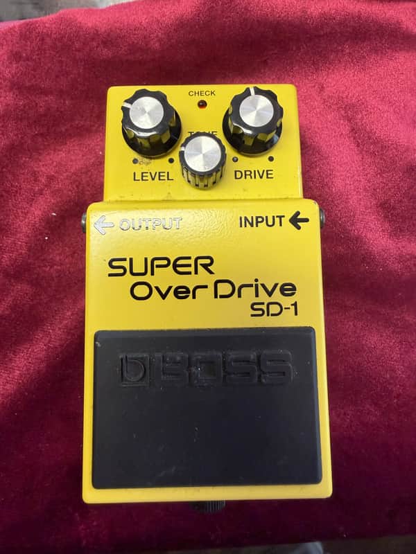 Boss SD1