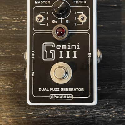 Spaceman Gemini III Dual Fuzz Generator 2010s - White Edition image 1