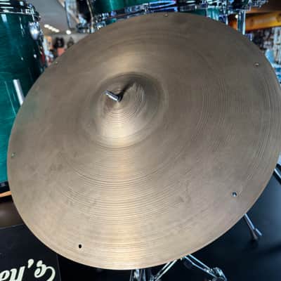 Vintage Zildjian A 18" Cymbal w/ Rivet Holes - 1690g (Bg5) image 2
