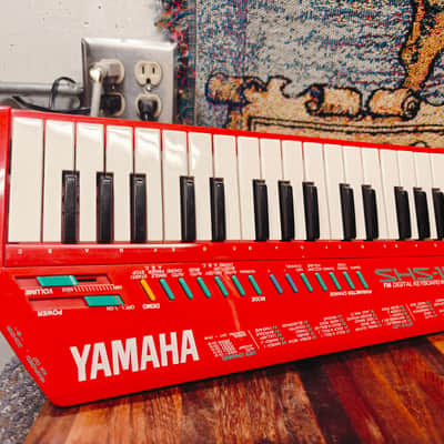 Yamaha SHS-10R Keytar 1987 - Red image 2