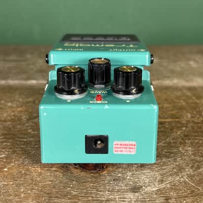 Boss TR-2 Tremolo (Silver Label) 1997 - Present - Green image 7