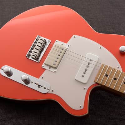 Reverend Charger H90 Feisty Red image 5