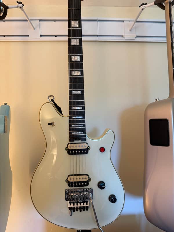 EVH MIJ Series EVH Signature Wolfgang 2023 - Present - Ivory image 1