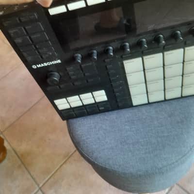 Immagine Native Instruments Maschine MKIII, Jam, KOMPLETE KONTROL M32 2023 - 3