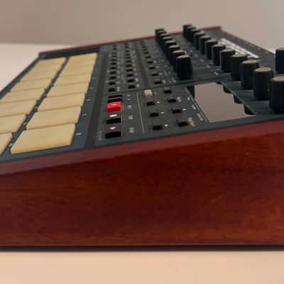 Dave Smith Instruments Tempest 6-Voice Drum Machine 2011 - 2018 - Black with Wood Sides image 5