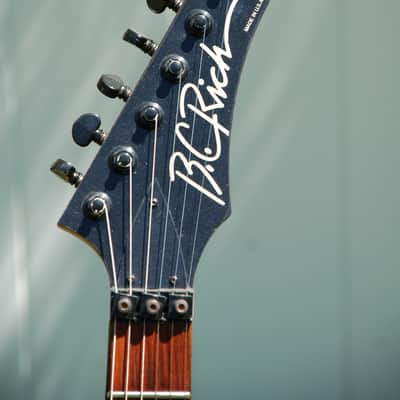Vintage USA  BC Rich Small body Warlock 1987 Yellow image 3