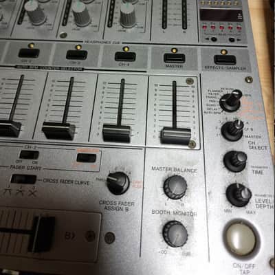 Pioneer DJM 600 image 2