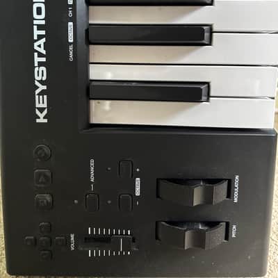 M-Audio Keystation 88 MkIII MIDI Keyboard Controller 2019 - Present - Black image 2