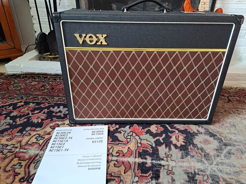 Vox AC15C1 Custom 2-Channel 15-Watt 1x12" Guitar Combo 2010 - Present - Black image 1