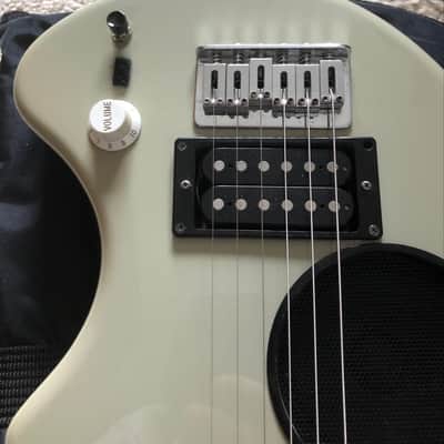 Fernandes  ZO-3 "Nomad" Travel Guitar -*SEE VIDEO*  Built in Amplifier and Speaker with Original Gigbag image 3