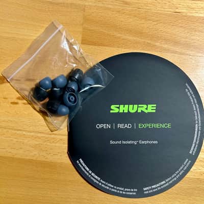 Shure AONIC 215 Wired In-Ear Monitors image 9