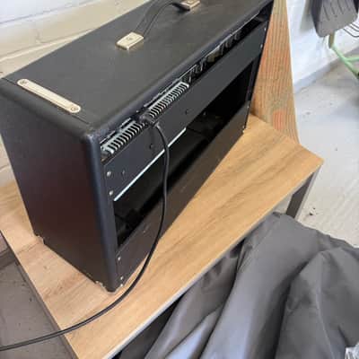 Fender ’68 Custom Vibrolux Reverb 2x10 Valve Combo – Celestion Speakers + Footswitch & Cover Bild 7