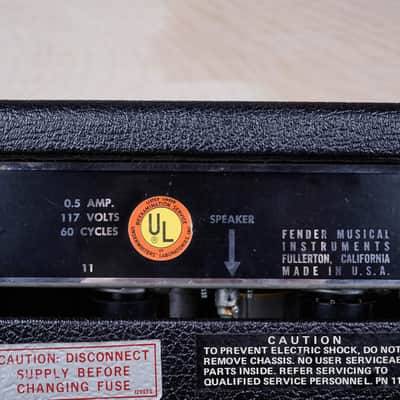 Fender Bronco 6-Watt 1x8" Guitar Combo 1971 Silverface image 13
