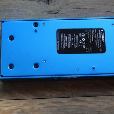 Strymon Zuma R300 5-Output Ultra Low-Profile High Current DC Power Supply Blue image 9