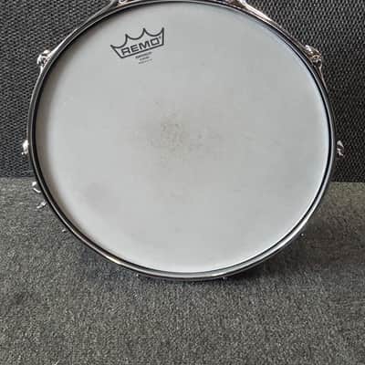 Ludwig 5.5x14" Universal Model Snare Drum - Black Brass image 6
