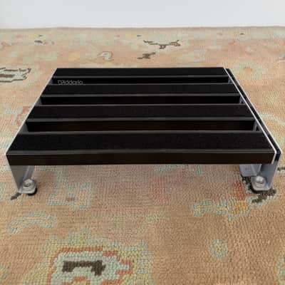 D'Addario XPND 2 Pedalboard 2022 - Present - Black image 7