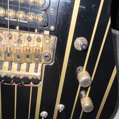 Schecter Synyster Gates Custom-S - Black and gold pinstripes image 12