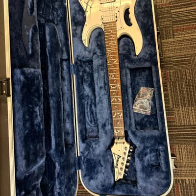 Ibanez JEMJR-WH Steve Vai Signature with Jatoba Fretboard 2018 - Present - White image 15