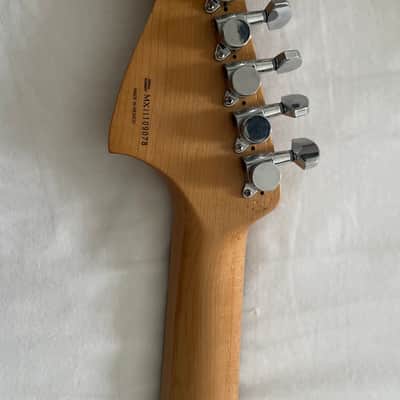 Fender Classic Player Jaguar Special with Rosewood Fretboard 2009 - 2017 - 3-Color Sunburst image 11