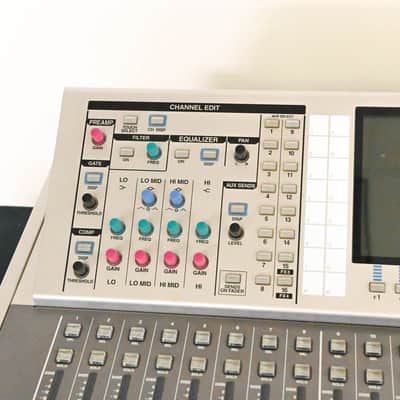 Roland M-400 48-Channel Live Digital Mixing Console CG01WR2 image 8