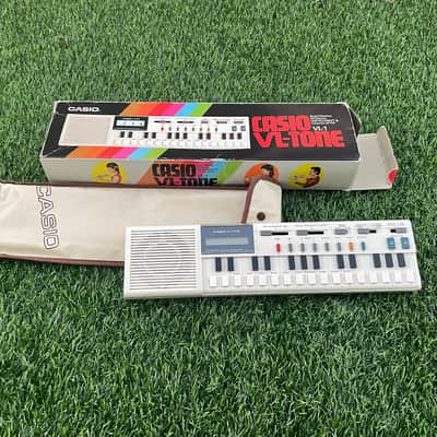 Casio VL-1 VL-Tone 29-Key Synthesizer Keyboard 1979 - 1984 - White