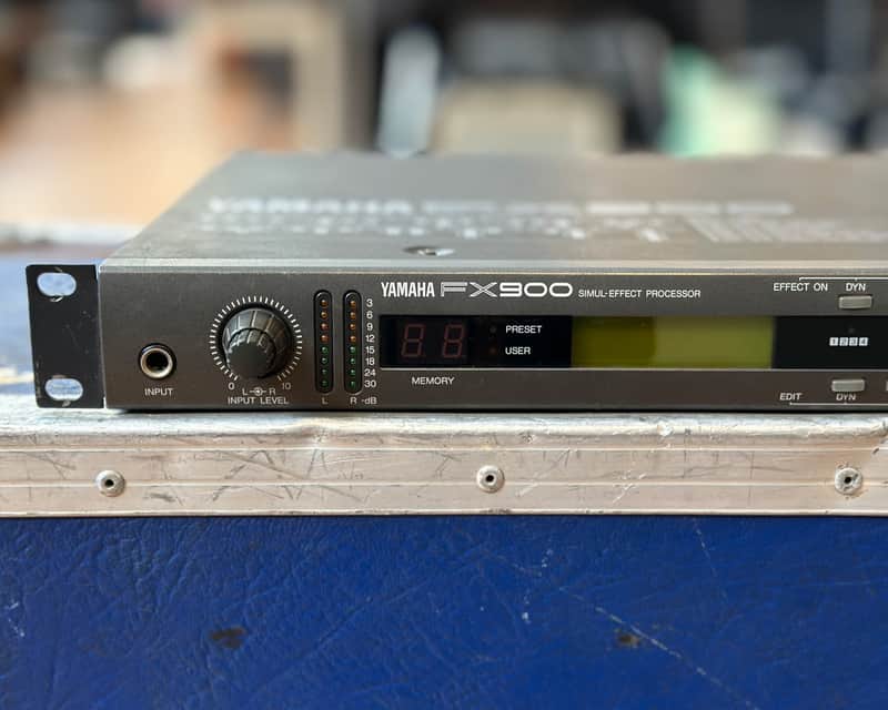 YAMAHA FX900 Digital Multi-Effects Processor | Reverb