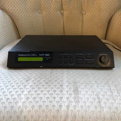 Roland MT-32 Multi-Timbral Synthesizer Module