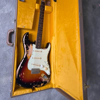 Fender Mike McCready Signature Stratocaster 3 Color Sunburst Relic image 2
