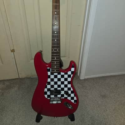 Fender Squier Stratocaster 2021 - Gloss Red image 1