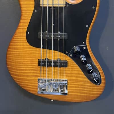 Sadowsky Satin NYC Delux Flame top image 2