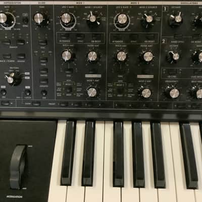 Immagine Moog Subsequent 37 - 4