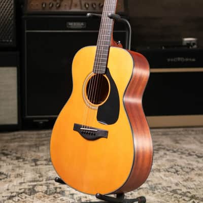 Yamaha FSX3 Red Label Acoustic/Electric Guitar - Vintage Natural with Gig Bag image 13