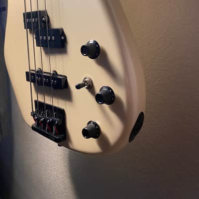 AMAZING Duff McKagan P Bass LOADED BODY image 4