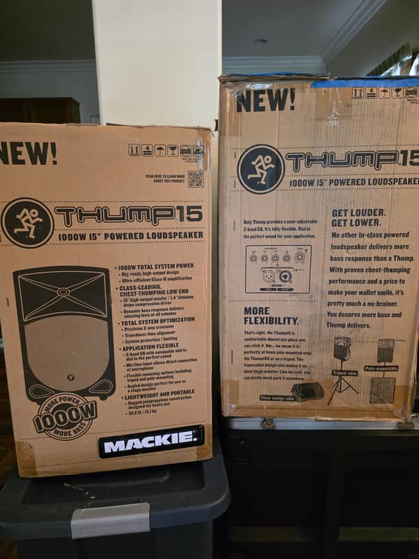 Mackie Thump15 15" 1000-Watt Powered Loudspeaker 2010s - Black image 1