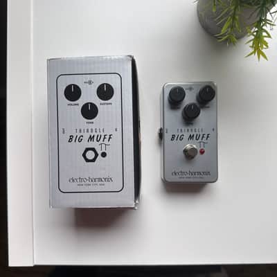 ギター Electro-Harmonix Triangle Big Muff Amazon.com: Electro-Harmonix Triangle Big Muff Pi Fuzz Pedal