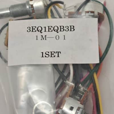 Ibanez 3EQ1EQB3B EQB-3B Bass Onboard Preamp- 3 Band- NOS Unused image 2
