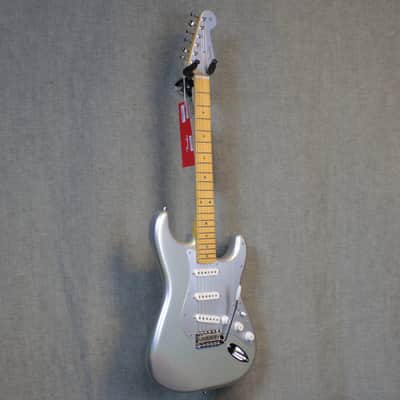 Fender H.E.R Signature Stratocaster- Maple Fretboard Chrome Glow image 3