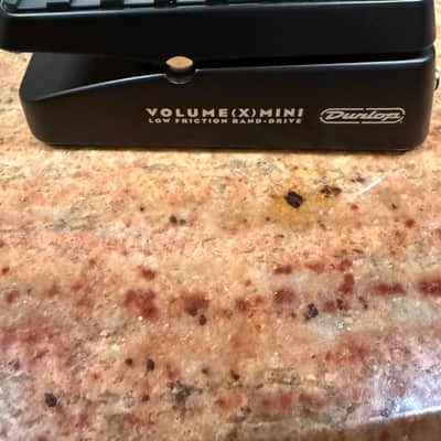 Dunlop DVP4 Volume X Mini Pedal 2016 - Present - Black image 4